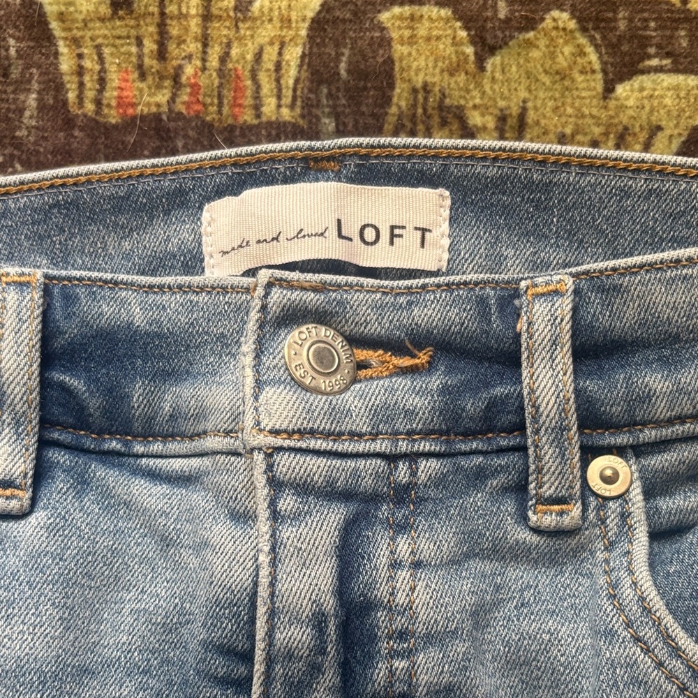 LOFT Light Blue Distressed Skinny Jeans Size 8 - Picture 2 of 9